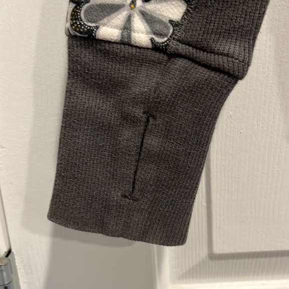 🦄Ivivva remix hoodie🦄 - Picture 3 of 9